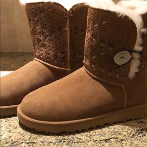UGG Brown Winter Boots with White Fur